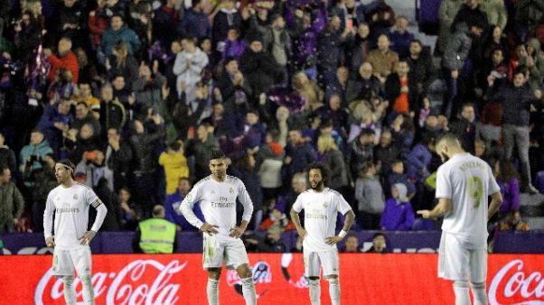 Calcio: Liga; Real ko dopo 21 partite, Barca solo in testa Calcio: Liga; Real ko dopo 21 partite, Barca solo in testa