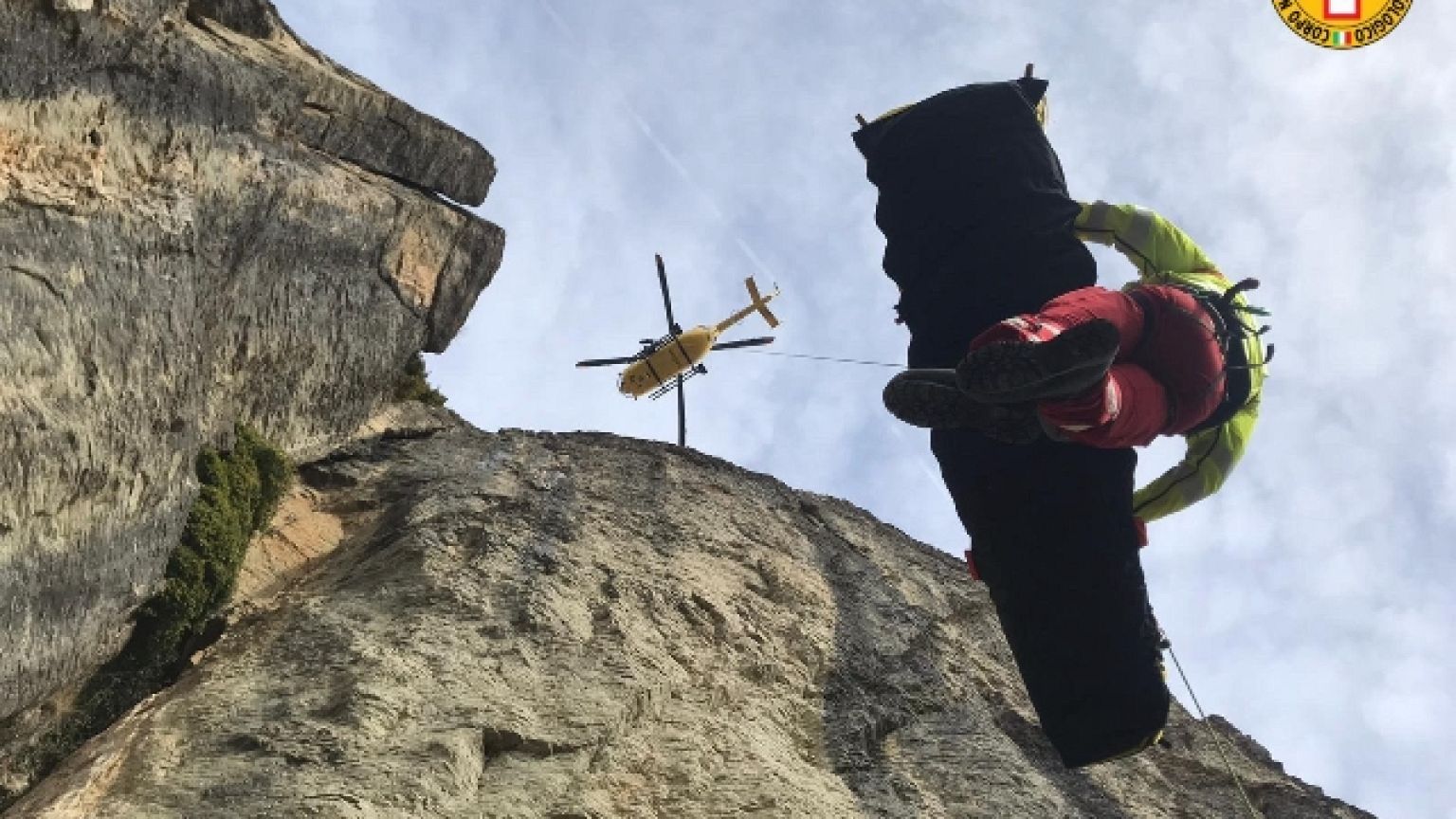 Cade durante arrampicata, soccorso