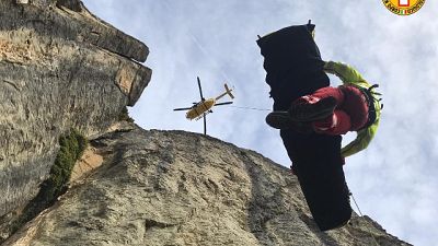Cade durante arrampicata, soccorso Cade durante arrampicata, soccorso