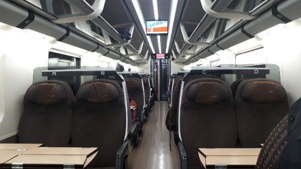 Coronavirus: treni mezzi vuoti a Milano Coronavirus: treni mezzi vuoti a Milano