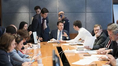 Conte, non limitare spostamenti italiani Conte, non limitare spostamenti italiani