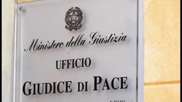 Coronavirus: caos giudici pace Milano Coronavirus: caos giudici pace Milano