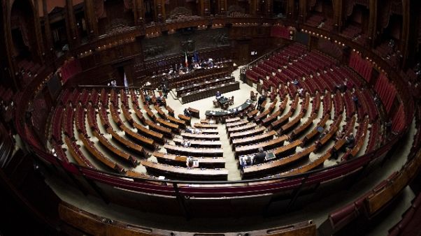 Coronavirus: Camera,domani ok al decreto Coronavirus: Camera,domani ok al decreto