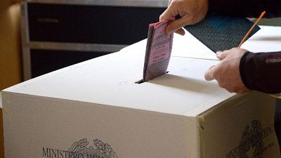 Radicali, posticipare il referendum Radicali, posticipare il referendum