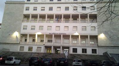 Psico-setta, 2 condanne e 8 assoluzioni Psico-setta, 2 condanne e 8 assoluzioni