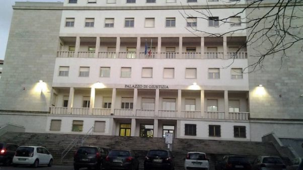 Psico-setta, 2 condanne e 8 assoluzioni Psico-setta, 2 condanne e 8 assoluzioni