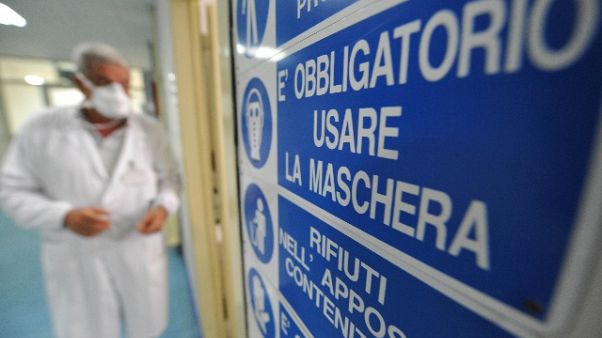 Medico in quarantena fa i certificati Medico in quarantena fa i certificati