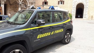 Gdf scopre maxi frode con i carburanti Gdf scopre maxi frode con i carburanti