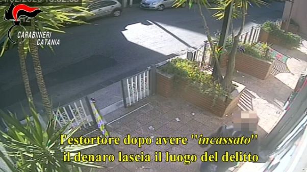 Estorsione a dipendente Caf, arrestato Estorsione a dipendente Caf, arrestato