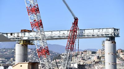 Ponte arriva varo trave sul Polcevera Ponte arriva varo trave sul Polcevera
