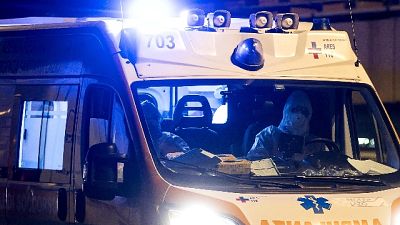 Cade in forno spento, muore operaio Cade in forno spento, muore operaio