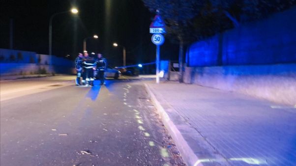 In moto contro un muro, muore una 15enne In moto contro un muro, muore una 15enne