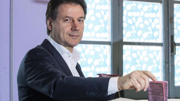 Suppletive: Conte al seggio per votare Suppletive: Conte al seggio per votare