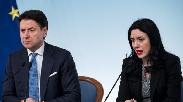 Conte, misure per non sovraccaricare SSN Conte, misure per non sovraccaricare SSN