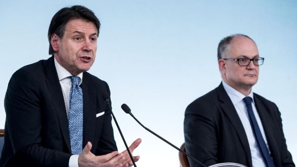 Conte, ridotta mobilità Conte, ridotta mobilità