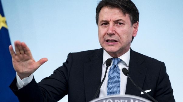 Coronavirus: Conte, non si ferma tutto Coronavirus: Conte, non si ferma tutto