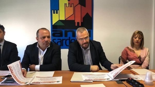 Sardegna, "più posti terapia intensiva" Sardegna, "più posti terapia intensiva"