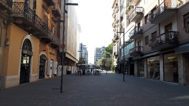 Coronavirus: a Bari strade semi vuote Coronavirus: a Bari strade semi vuote