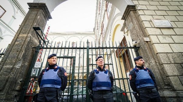 Raid caserma, in due restano in carcere Raid caserma, in due restano in carcere