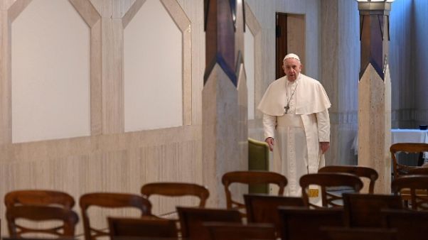Papa a vescovi, evitate misure drastiche Papa a vescovi, evitate misure drastiche