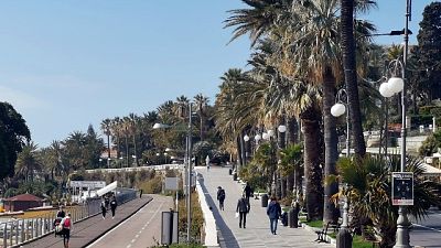 Controlli Liguria per fermare turisti Controlli Liguria per fermare turisti
