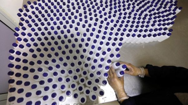A Roma allerta con 300 contagi al giorno A Roma allerta con 300 contagi al giorno