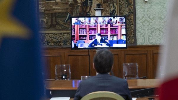 Conte, italiani sanno rialzarsi Conte, italiani sanno rialzarsi