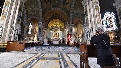 Pompei, supplica su Fb per stop epidemia Pompei, supplica su Fb per stop epidemia