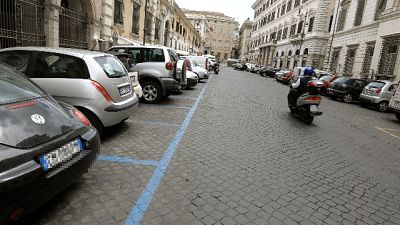 Roma:da domani non si pagano strisce blu Roma:da domani non si pagano strisce blu