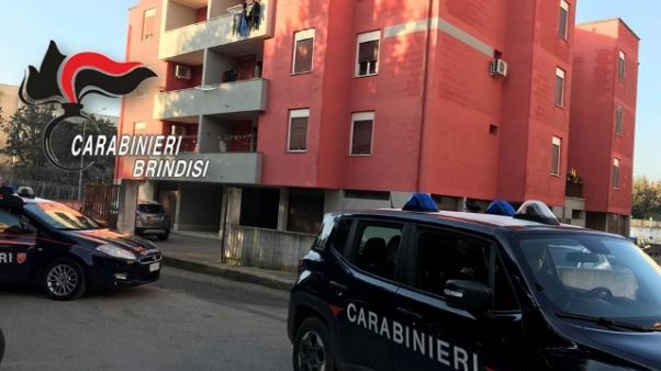 Uccide madre con 5 coltellate, arrestato Uccide madre con 5 coltellate, arrestato