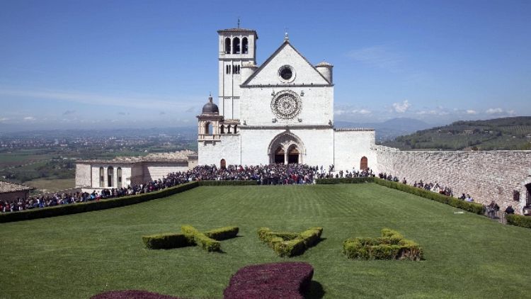 Assisi e Gerusalemme pregano insieme