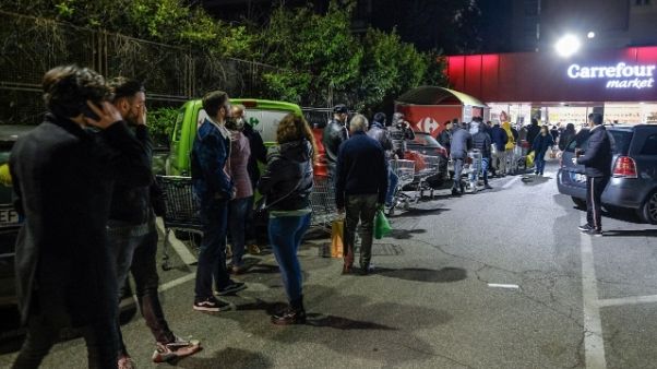 Raggi, ripristinare orari supermarket Raggi, ripristinare orari supermarket