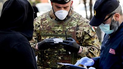 A Napoli al via controlli Esercito A Napoli al via controlli Esercito