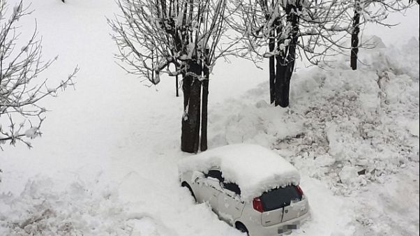 Ancora vento forte e neve in Toscana Ancora vento forte e neve in Toscana