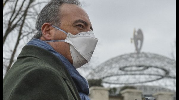 Lombardia, altri 2.543 casi e 387 morti Lombardia, altri 2.543 casi e 387 morti