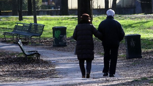Coronavirus: morti 2 anziani casa riposo Coronavirus: morti 2 anziani casa riposo