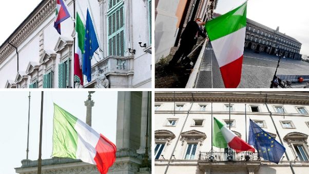 Coronavirus:bandiera a mezz'asta a Colle Coronavirus:bandiera a mezz'asta a Colle