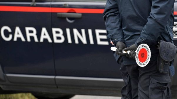 Sputo a carabiniere e viene arrestato Sputo a carabiniere e viene arrestato