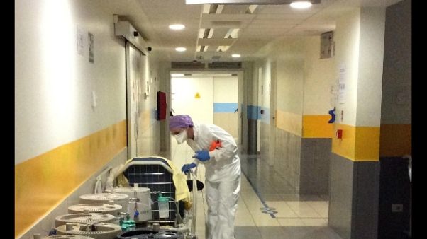 Coronavirus: 16.540 in E-R, 608 in più Coronavirus: 16.540 in E-R, 608 in più