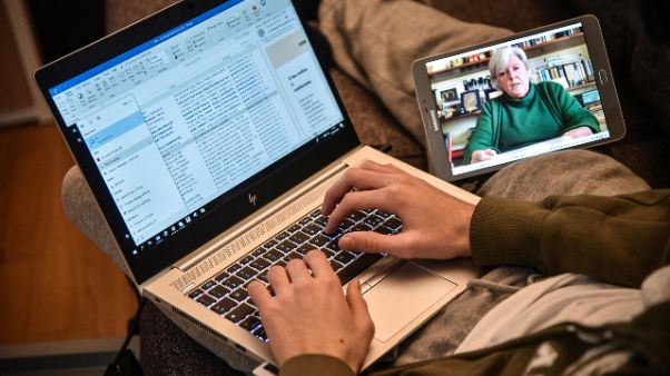 Al Sud 4 famiglie su 10 senza pc Al Sud 4 famiglie su 10 senza pc