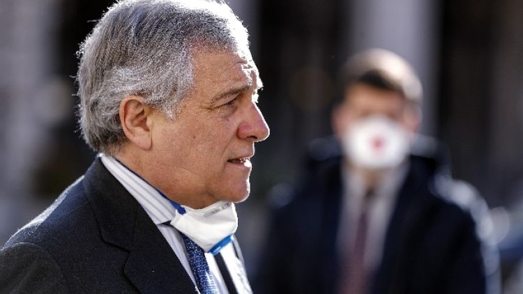 Tajani, solidarietà o Ue sarà travolta