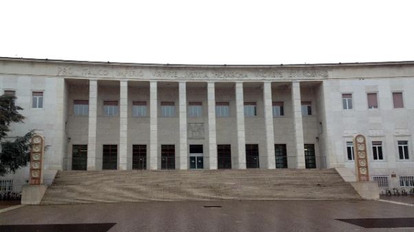 Procura Bolzano si occupa di dpi e caro Procura Bolzano si occupa di dpi e caro