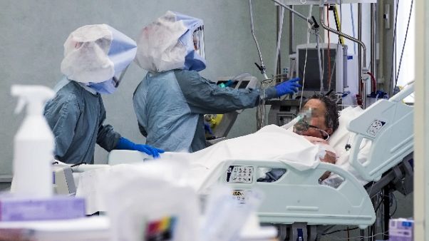 Coronavirus:Toscana,altri 231 nuovi casi Coronavirus:Toscana,altri 231 nuovi casi