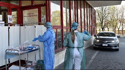 Coronavirus: Piemonte, si ferma calo ricoverati in intensiva Coronavirus: Piemonte, si ferma calo ricoverati in intensiva