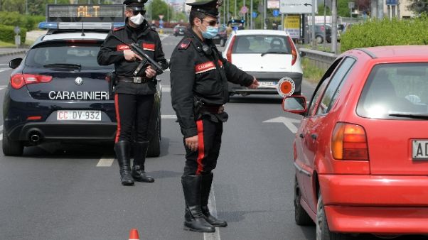 Da Salini 60mila mascherine forze ordine Da Salini 60mila mascherine forze ordine
