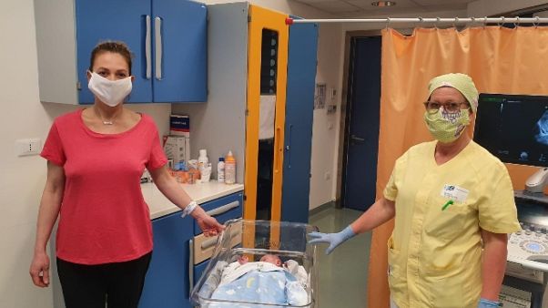 Sei bimbi nati in un giorno a Pistoia Sei bimbi nati in un giorno a Pistoia