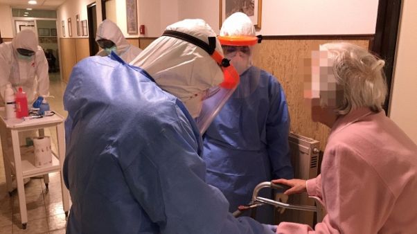 Coronavirus: pm Bari indaga su Rsa Coronavirus: pm Bari indaga su Rsa