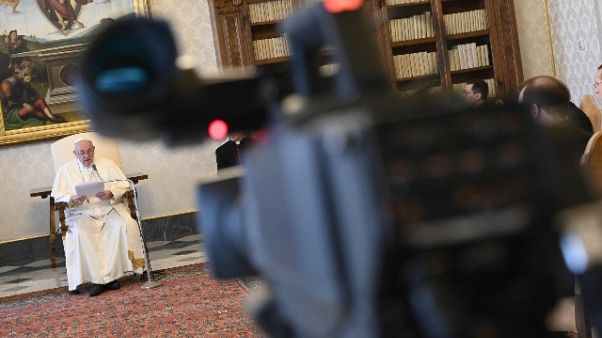 Coronavirus: Papa, così non è Chiesa Coronavirus: Papa, così non è Chiesa