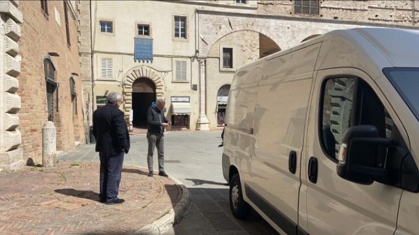 Da Papa materiale per Rsa Perugia Da Papa materiale per Rsa Perugia