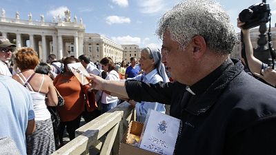 Covid,Papa Francesco dona dpi a Chiavari Covid,Papa Francesco dona dpi a Chiavari